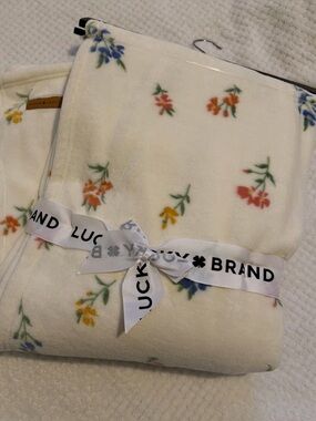 Lucky Brand Cream Plush Throw with Multicolor Floral Accent